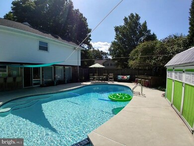 1517 Durwood Dr, Reading, PA 19609 - photo 5