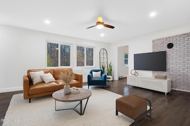 547 Middle Grove Rd, Middle Grove, NY 12850 - photo 4