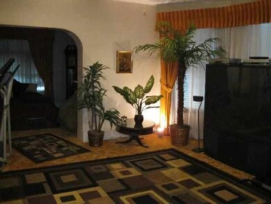 2110 W 1st St, Davenport, IA 52802 - photo 5