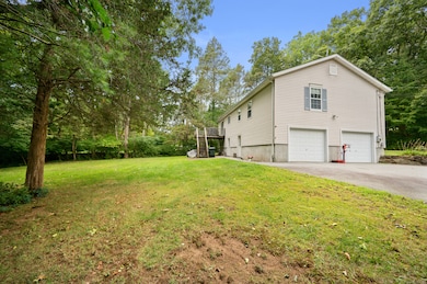 11 Lee Rd, Jewett City, CT 06351 - photo 6