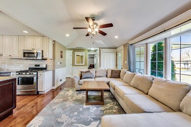 3009 Hawk Ln, Rolling Meadows, IL 60008 - photo 7