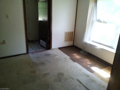 5112 Farr Ave, Lorain, OH 44055 - photo 6