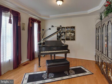 4037 White Haven Dr, Dumfries, VA 22026 - photo 3