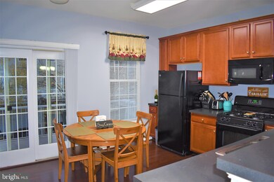 42808 Flannigan Terrace, Chantilly, VA 20152 - photo 4