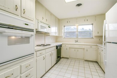 432 Bob St, Hurst, TX 76053 - photo 6