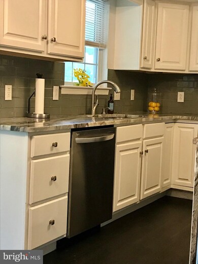 4366 Hillside Rd, Reading, PA 19606 - photo 6