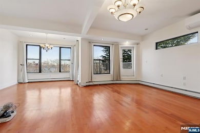 32 Hudson Terrace unit 2, Edgewater, NJ 07020 - photo 3
