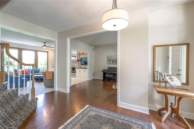 8355 Hallet St, Lenexa, KS 66215 - photo 7