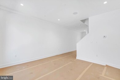600 Fairmount Ave unit J4, Philadelphia, PA 19123 - photo 5