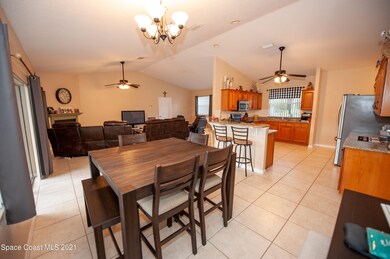 Open floor plan-1