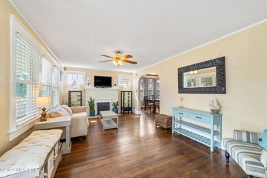 146 Osborn St, Keyport, NJ 07735 - photo 5