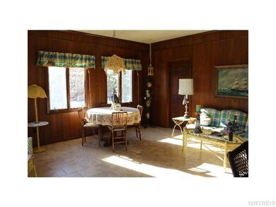 Family Room.