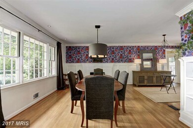 12416 Macao Ct, Herndon, VA 20171 - photo 3