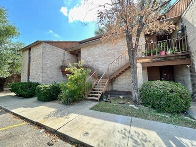 100 E Hillside Rd unit 120, Laredo, TX 78041 - photo 2