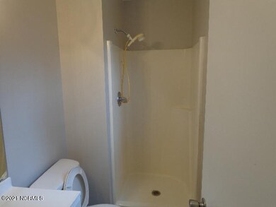 407 Cedar Ct, Jacksonville, NC 28546 - photo 6