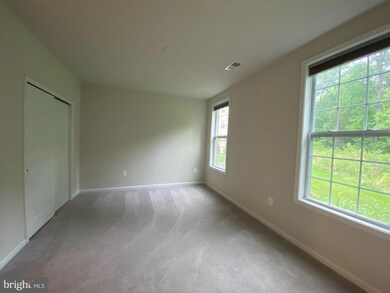 23215 Milltown Knoll Square unit 102, Ashburn, VA 20148 - photo 3