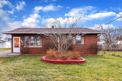 3925 Tennyson Ln, Lansing, MI 48911 - photo 3