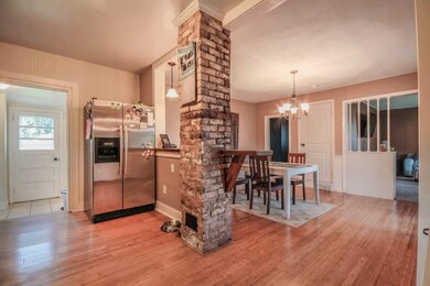 639 Emmons-8