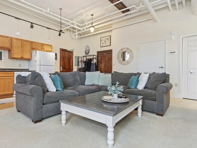 948 Main St unit 102, Waltham, MA 02451 - photo 5