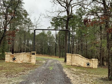 499 Deer Pond Rd, Lufkin, TX 75904 - photo 2