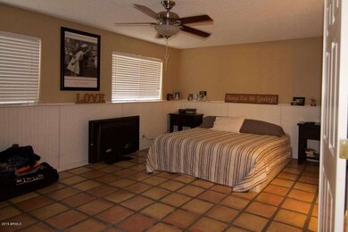 5610 W Avalon Ct, Chandler, AZ 85226 - photo 2