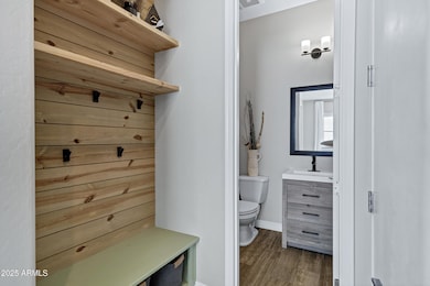 Drop zone & 1/2 bath
