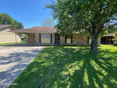 117 Bernard St, Eunice, LA 70535 - photo 2