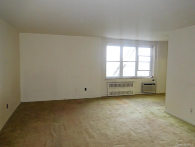 Crest Manor unit 601, Yonkers, NY 10701 - photo 7