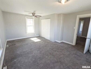 1413 W 17th St, Davenport, IA 52804 - photo 6