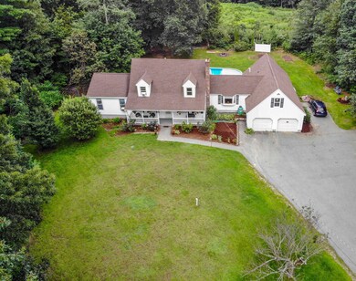 10 Rider Ln, Derry, NH 03038 - photo 3