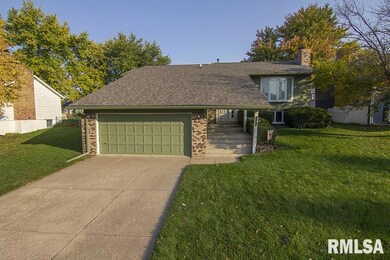 1508 W 47th St, Davenport, IA 52806 - photo 2