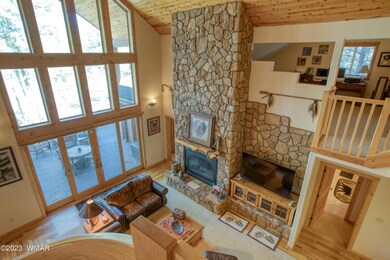 005_Living Room
