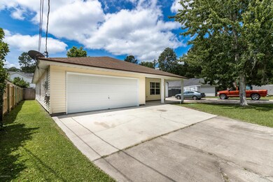 02 Garage Entry