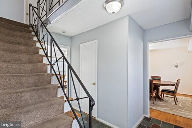 12807 Keswick Ln, Bowie, MD 20715 - photo 7