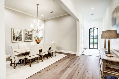 209 Memorial Parkview Dr, Houston, TX 77024 - photo 7