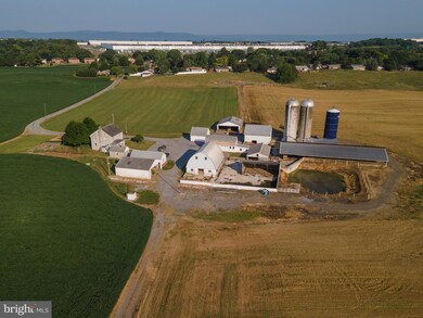 13843 Pennsylvania Ave, Hagerstown, MD 21742 - photo 3