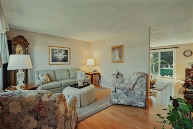 26 Scituate Farms Dr, Cranston, RI 02921 - photo 5