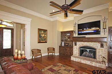 2050 2050 Stonegate Valley Dr, Tyler, TX 75703 - photo 7