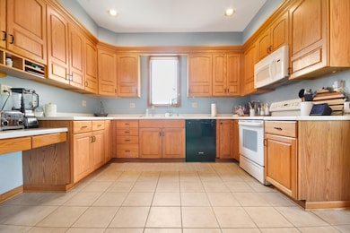 W1281 Siena Cir, Lake Geneva, WI 53147 - photo 6