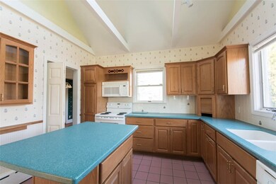 622 Green End Ave Middletown, RI