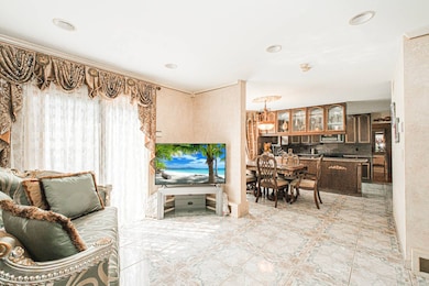 27 Honey Ln, Staten Island, NY 10307 - photo 7