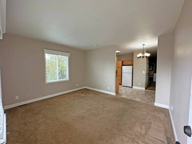 1221 E Cypress Ave unit 48, Redding, CA 96002 - photo 6