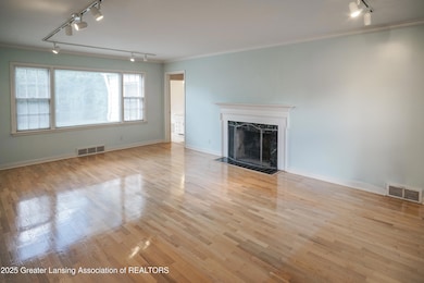 953 Rosewood Ave, East Lansing, MI 48823 - photo 6