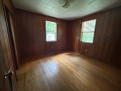 241 E Walnut St, Gloster, MS 39638 - photo 6