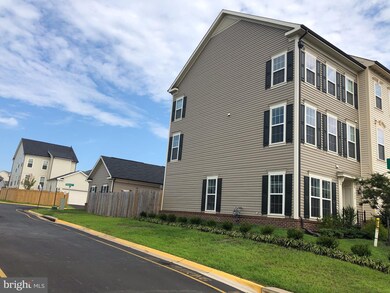 864 Basswood Dr, Stafford, VA 22554 - photo 2