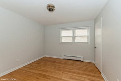 unlisted-address, Bridgeview, IL 60455 - photo 6