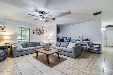 100 Pirogue Rd-9