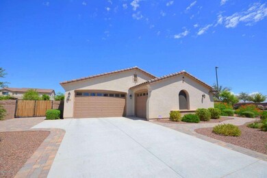 3 CAR GARAGE