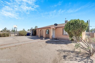 7714 Matamoros Dr, El Paso, TX 79915 - photo 2