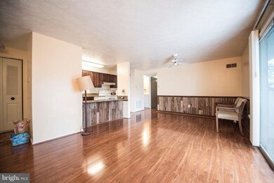 19629 Gunners Branch Rd, Germantown, MD 20876 - photo 6